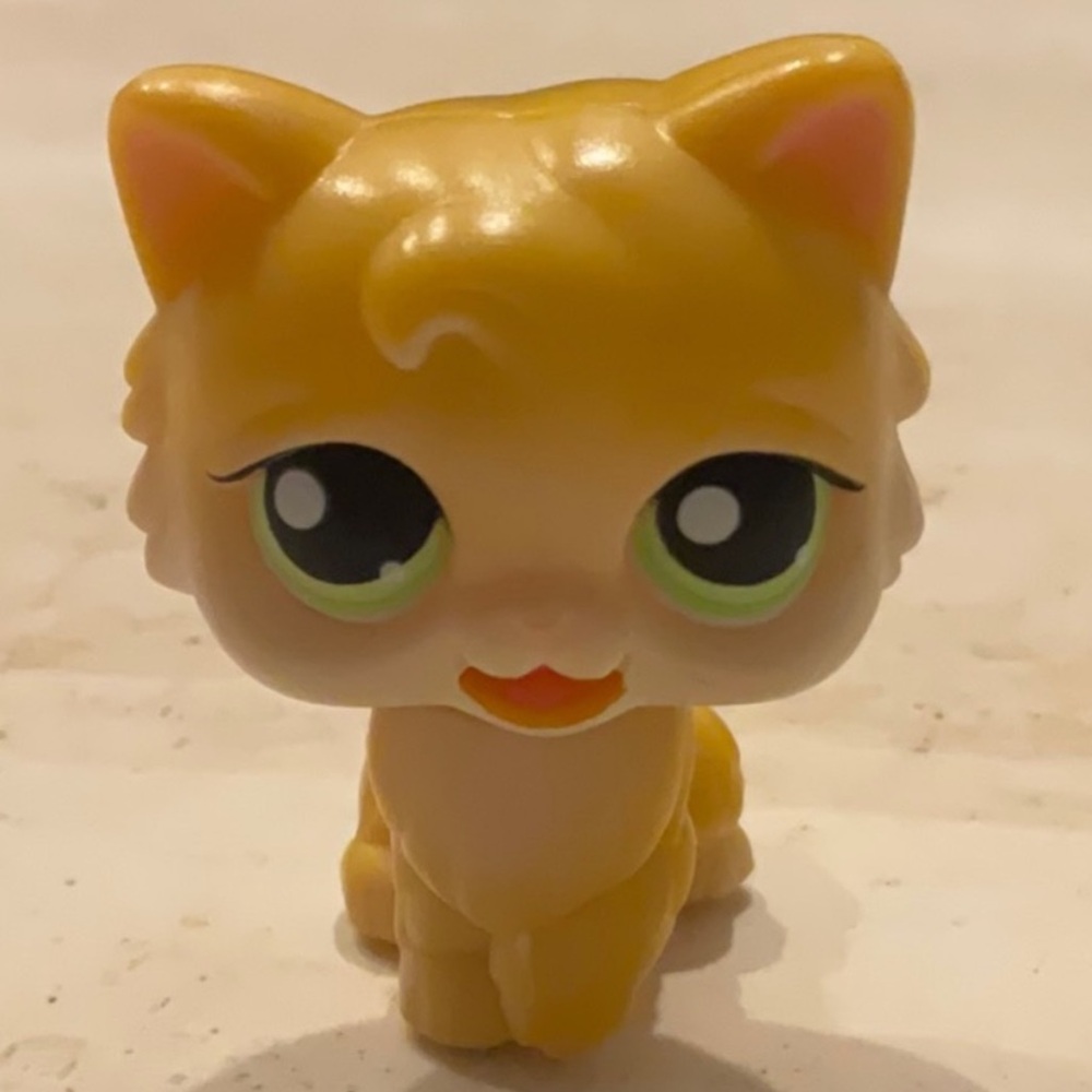 Littlest Pet Shop Magic Motion Licking Cat LPS Toy 2005 1st Generation Figure